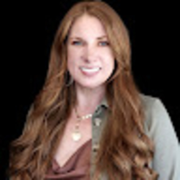 Meet your Posher, Heidi - Picture 1 of 1